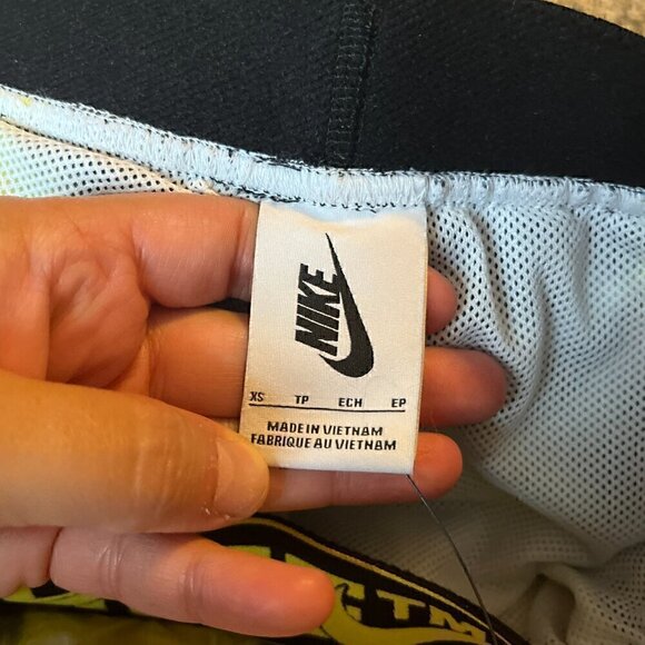 Nike x Off-White Tie Dye running shorts - Picture 7 of 8
